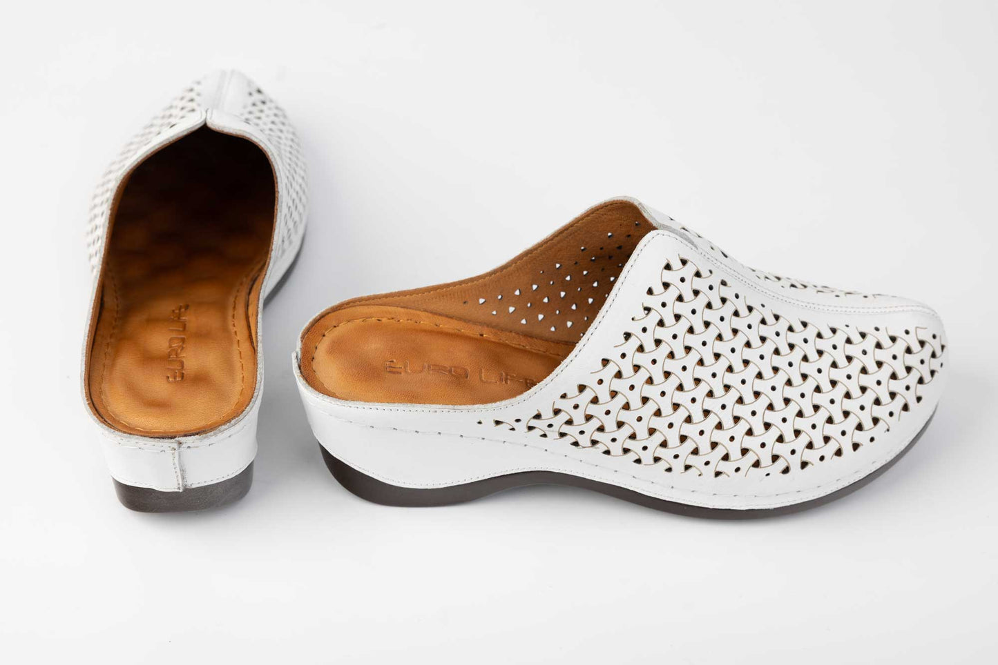 Women's perforated clogs made of natural leather LSD 528 White