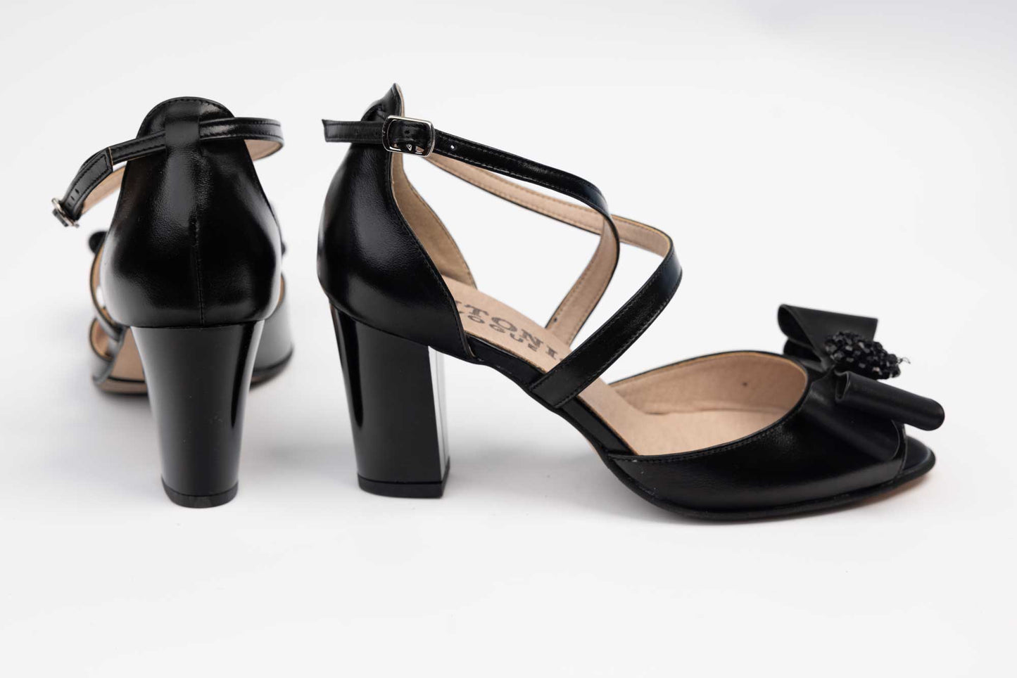 Women's sandals made of genuine leather ANTONIO 33336 N (accessory)