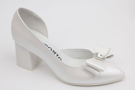 Pantofi dama decupati din piele naturala ANTONIO 4462 Alb accesoriu 2