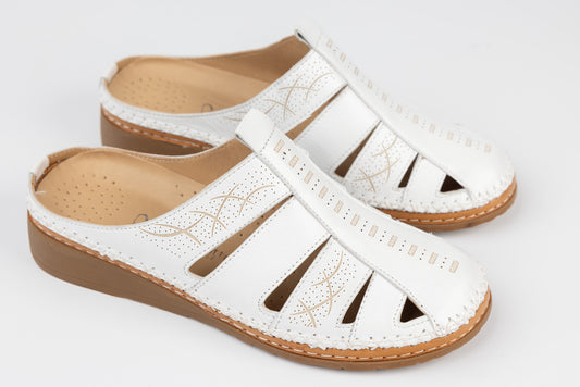 Women's genuine leather clogs ANNA VIOTI 04187 White