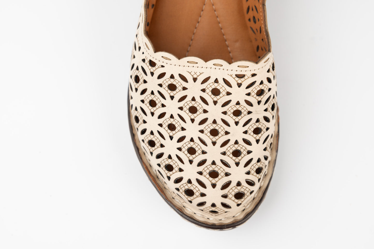 Women's genuine leather sandals LSD 6120 Beige