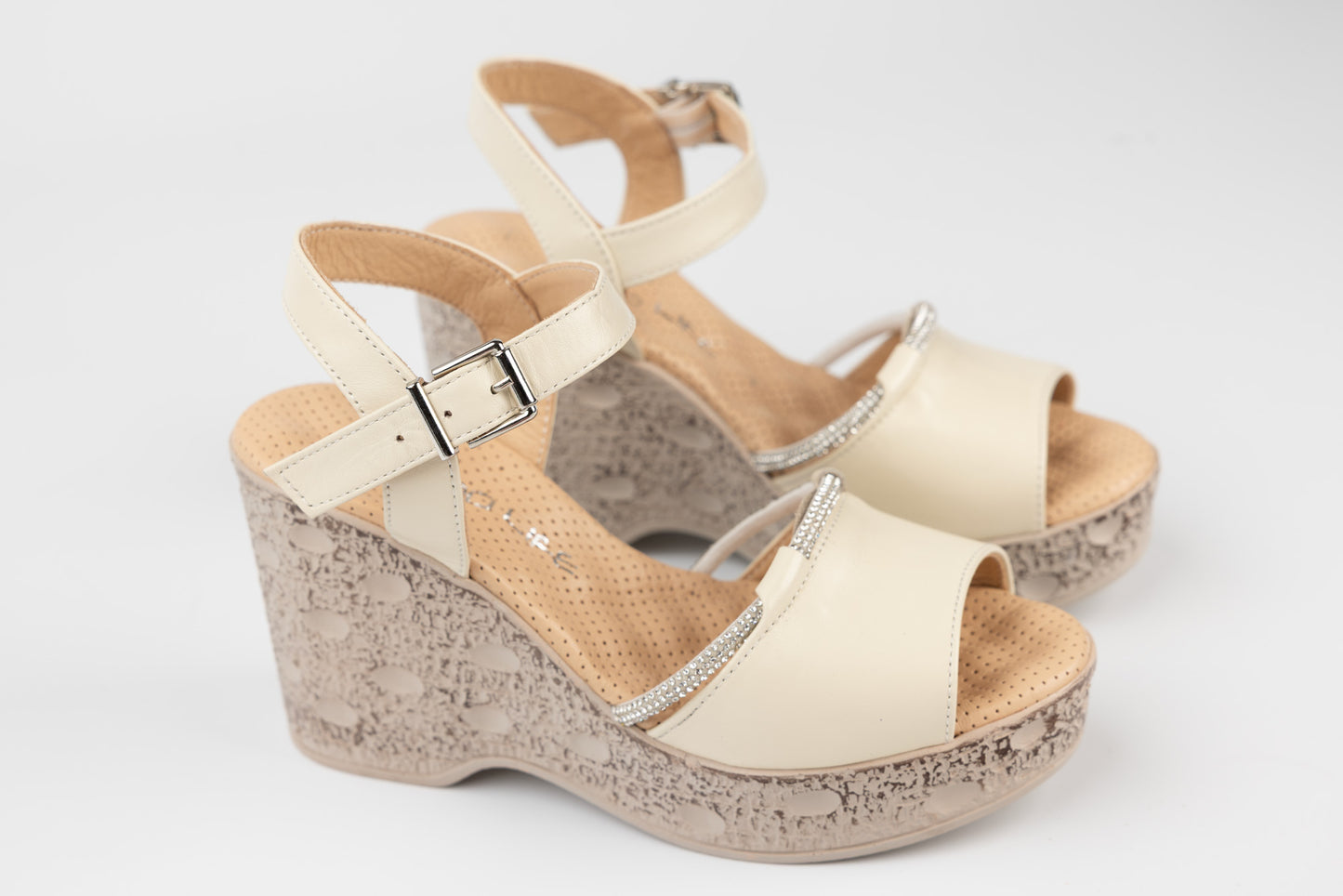 Women's genuine leather sandals LSD 694 Beige