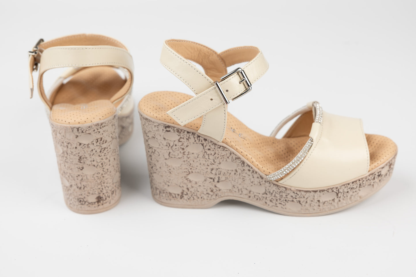 Women's genuine leather sandals LSD 694 Beige