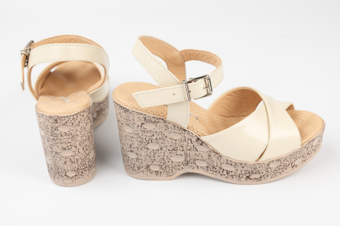 Women's genuine leather sandals LSD 310 Beige