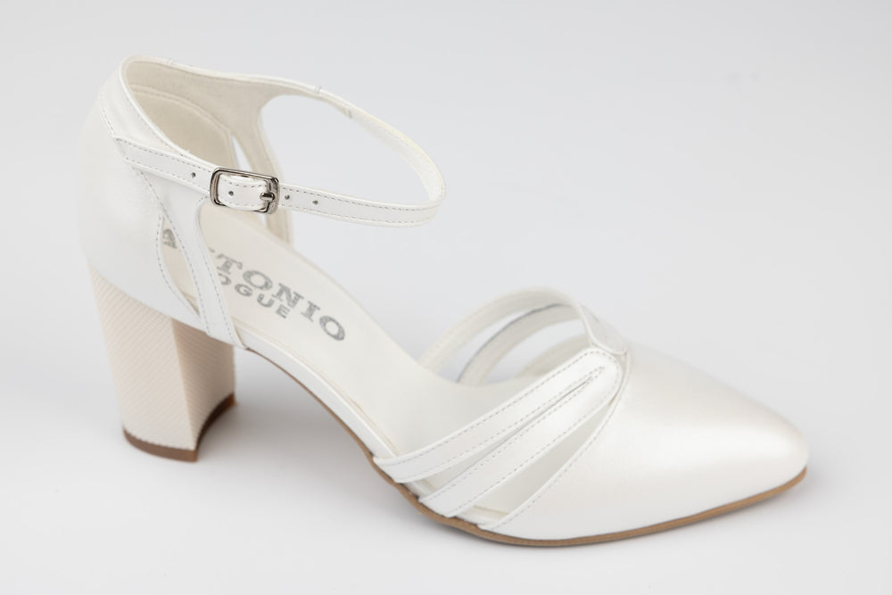 Pantofi dama decupati din piele naturala ANTONIO 34216 Alb