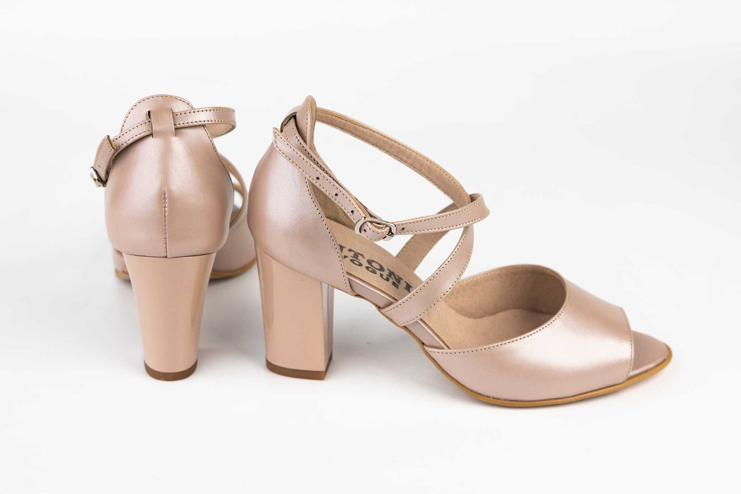 Women's sandals made of genuine leather ANTONIO 33336 Pearl grey