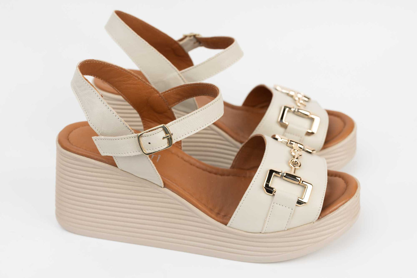 Women's genuine leather sandals DOGATI 4019 Beige