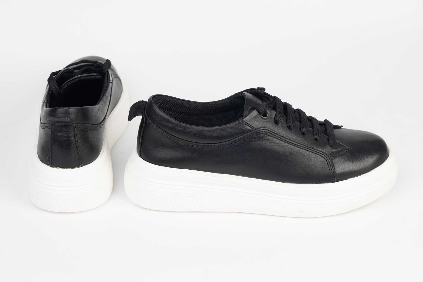 Women's casual shoes made of genuine leather JOHAN 1133 N