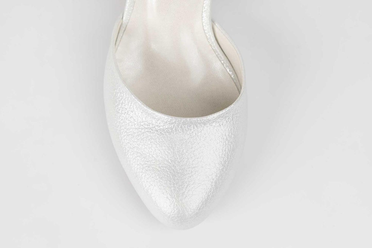 Pantofi dama decupati piele eco  KARIN 81 alb croco saten
