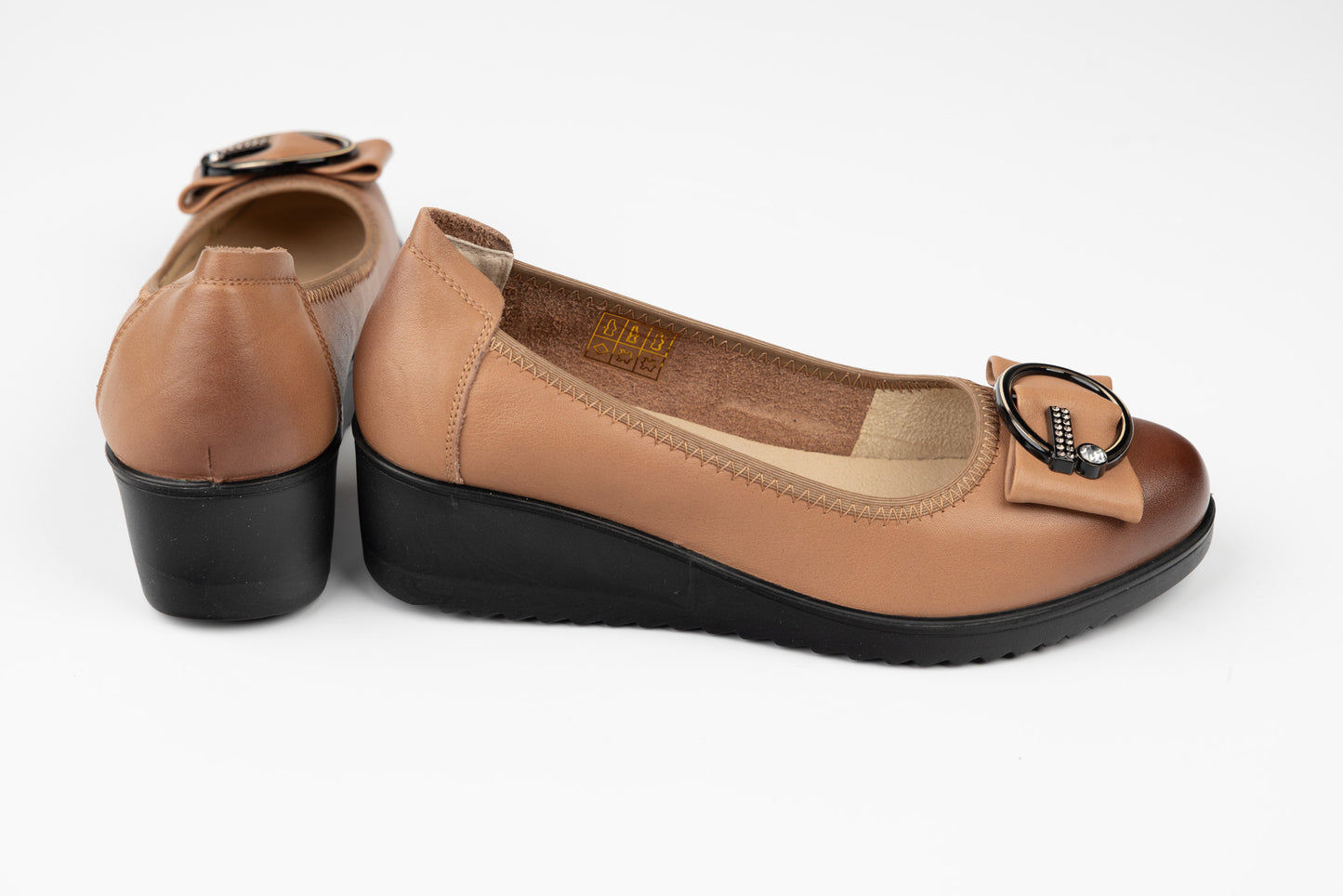 Women's casual genuine leather shoes FORMAZIONE 220711 Apricot