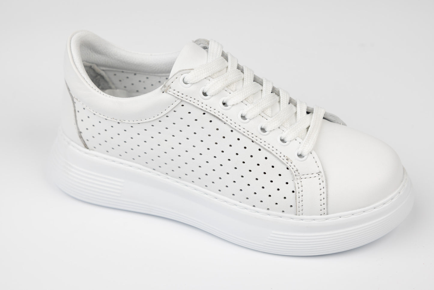 Pantofi casual sport ANNA VIOTI 16-451 Alb perf