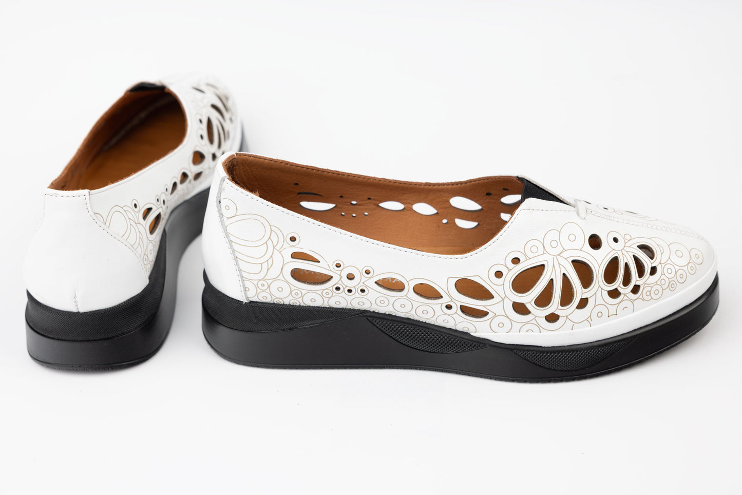 Pantofi dama piele naturală perforați LSD 161 Alb