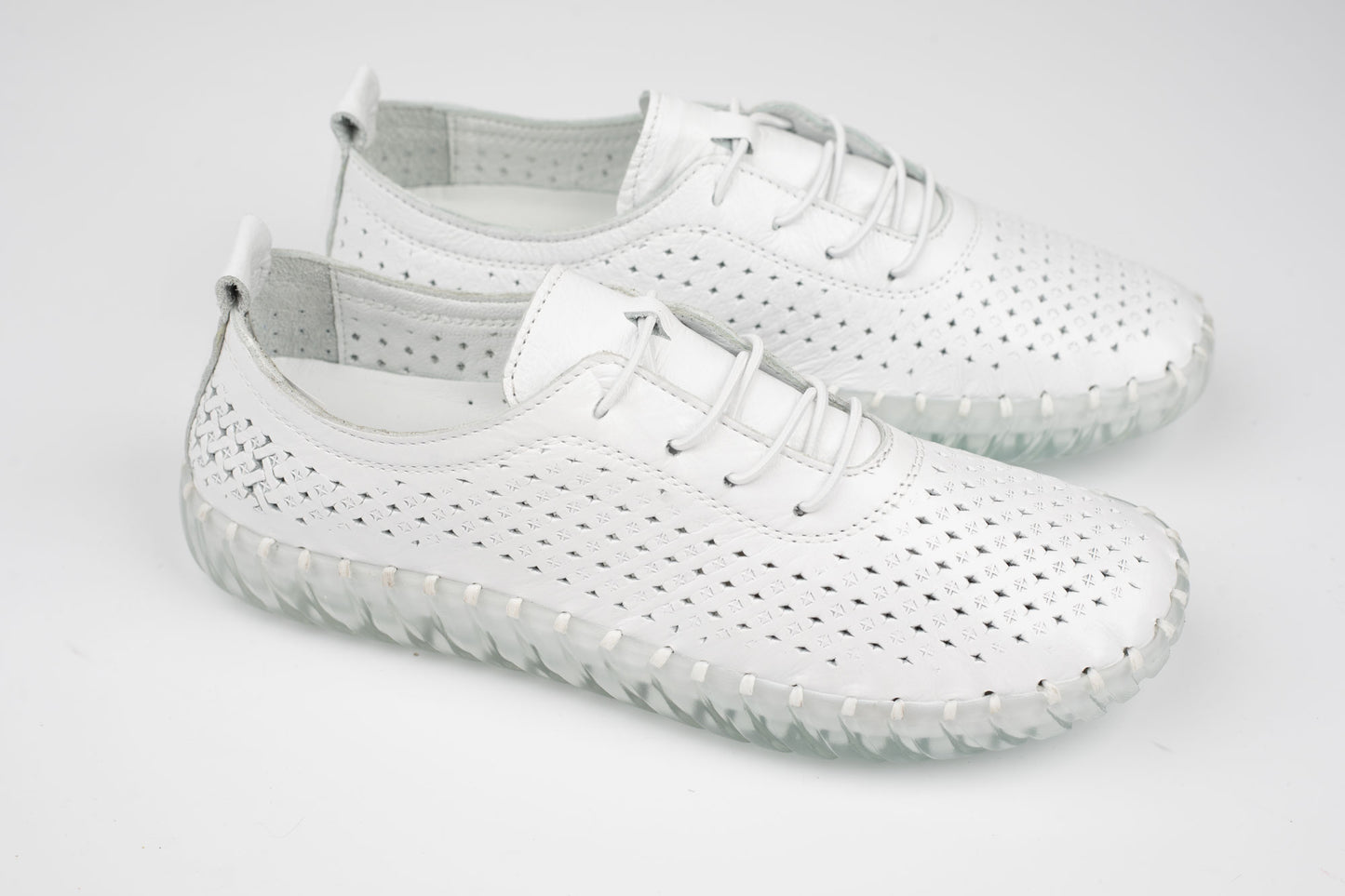 Pantofi damă piele naturală perforați BIOFLEX 200 alb