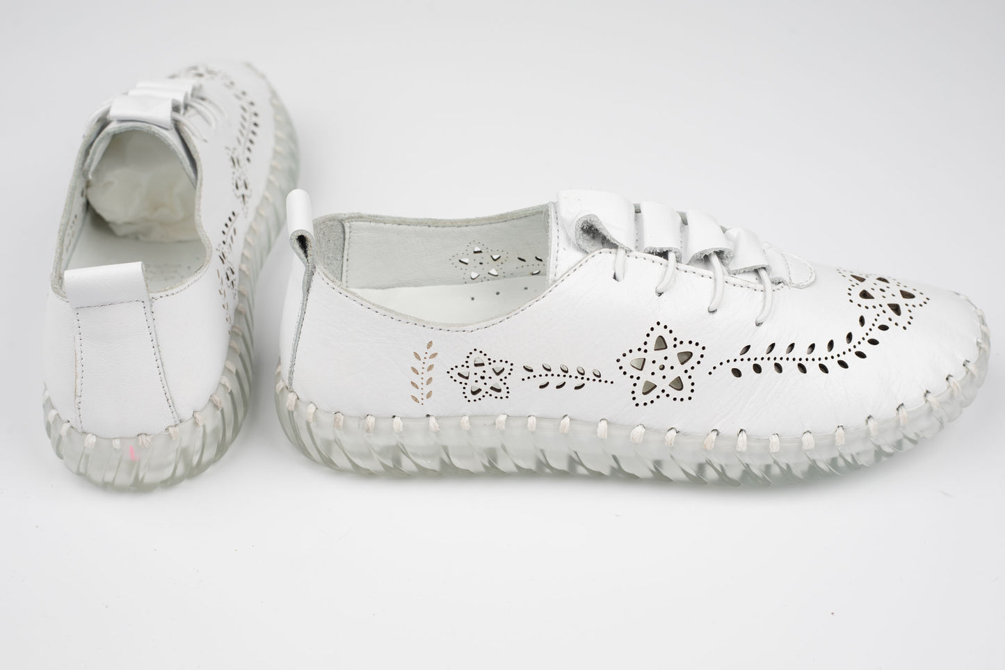Pantofi dama piele naturală perforata BIOFLEX 827 Alb