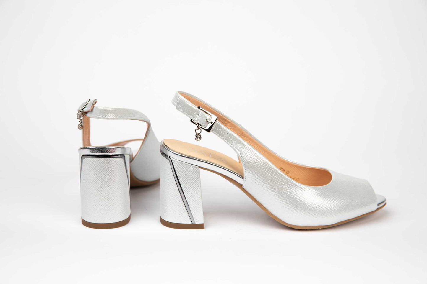 Elegant women's sandals made of genuine leather SALA 20235 Silver