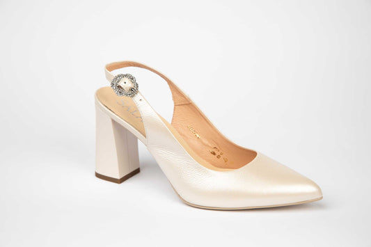 Pantofi dama decupati eleganti din piele naturala SALA 20180 crem