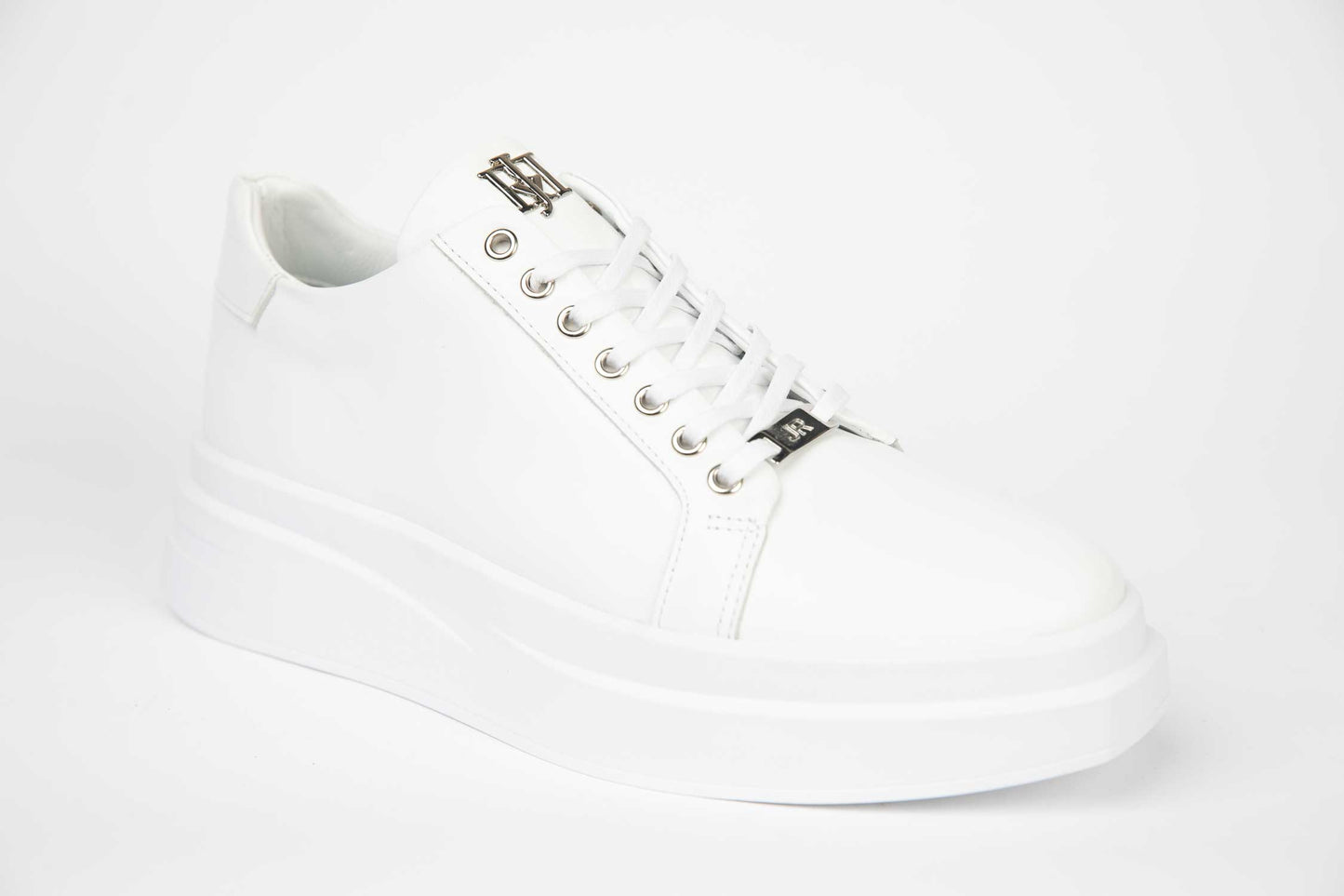 Men's casual shoes made of genuine leather JOHN RICHARDO 203 white (White)