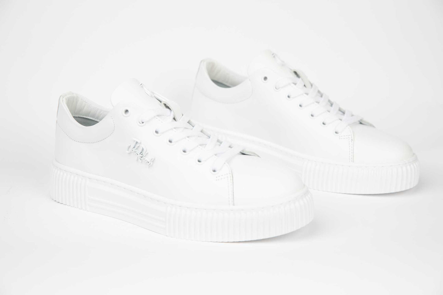 Men's casual shoes made of genuine leather JOHN RICHARDO 408 white (White)