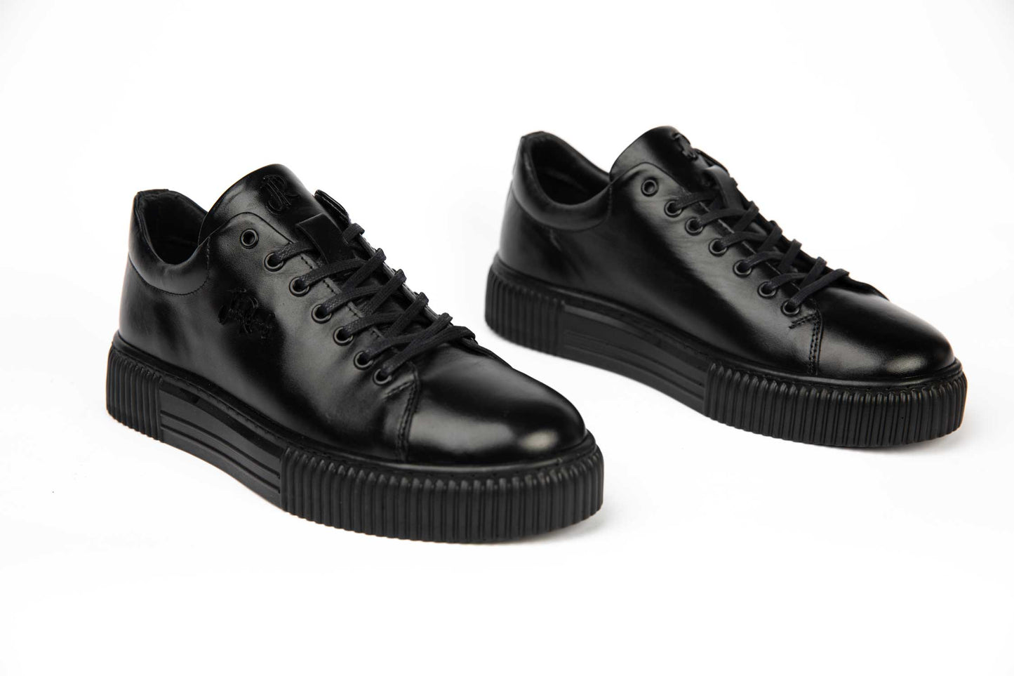 Men's casual shoes made of genuine leather JOHN RICHARDO 408 black (Black)