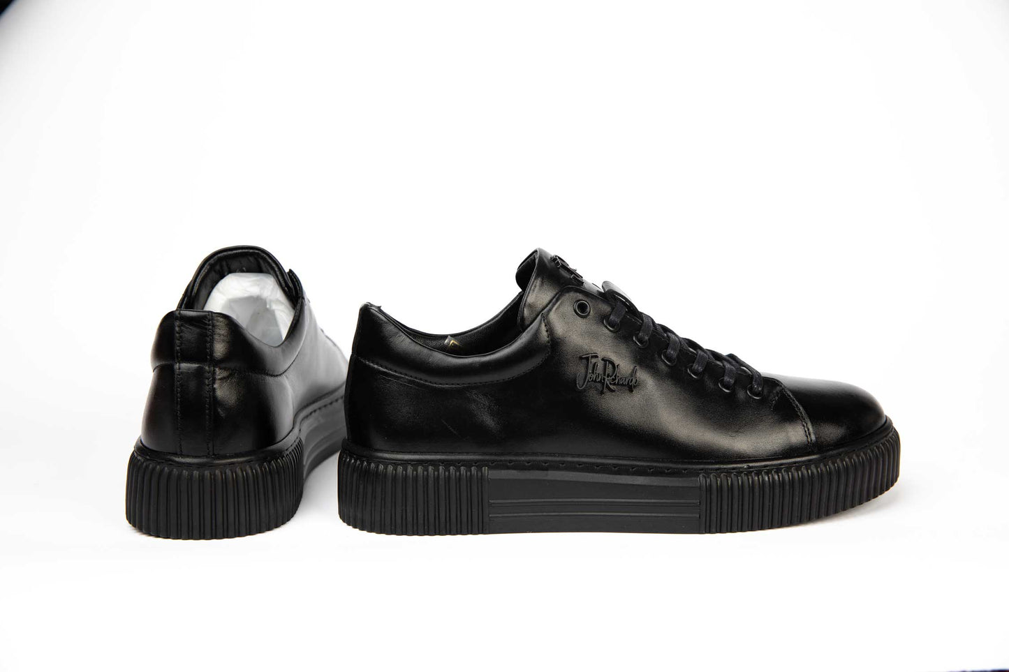 Men's casual shoes made of genuine leather JOHN RICHARDO 408 black (Black)