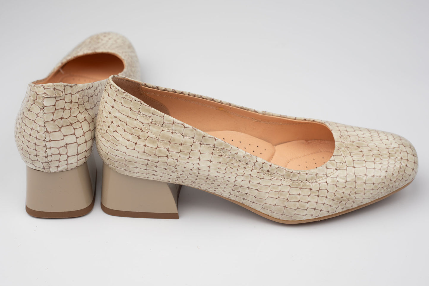 Pantofi damă piele naturală lăcuită 1535 Bej croco XXL