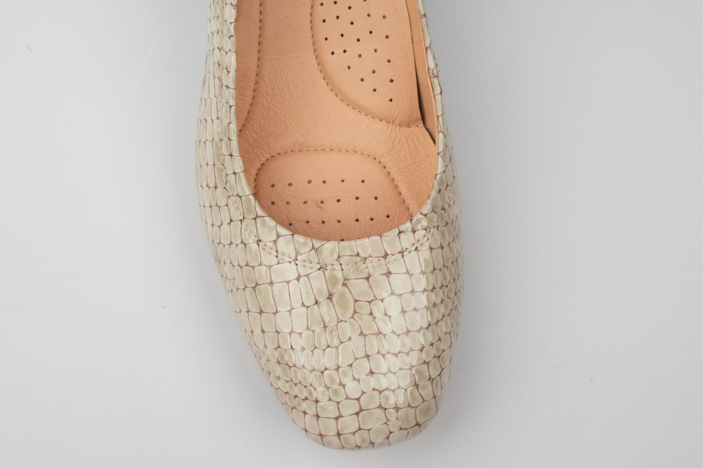 Pantofi damă piele naturală lăcuită 1535 Bej croco XXL