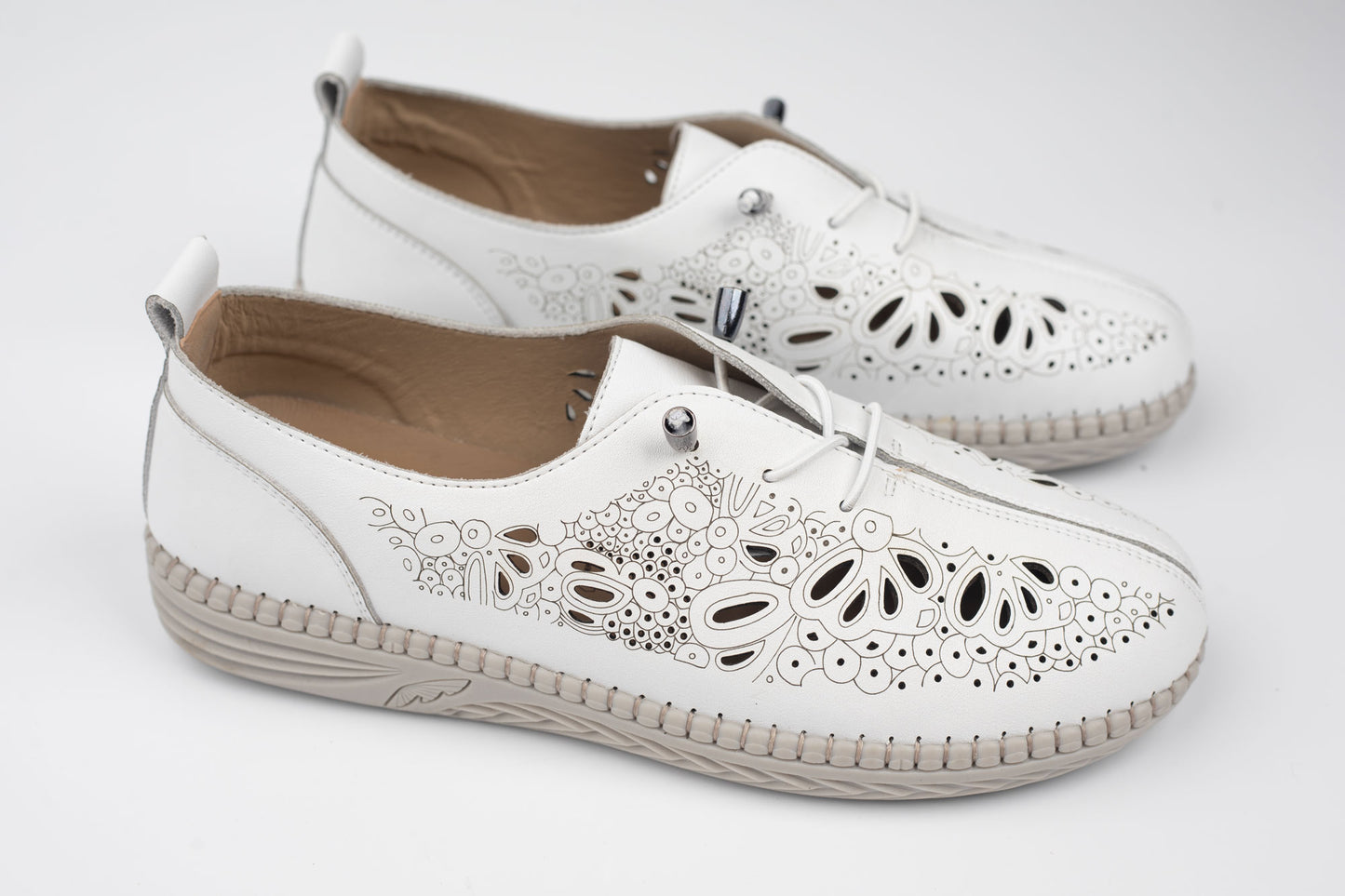Pantofi damă piele naturală BETINA 80251 Alb