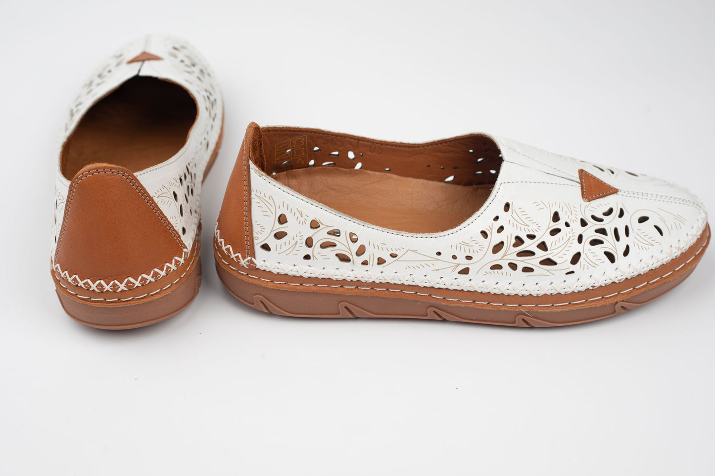 Pantofi damă piele naturală DOGATI 505-1 Alb