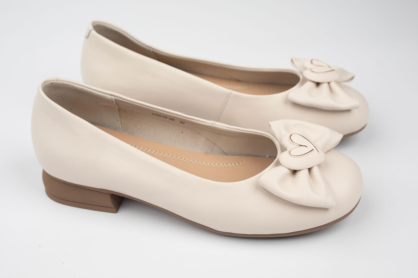 Pantofi dama XXL piele naturală BETINA 250614 Crem (38-41)