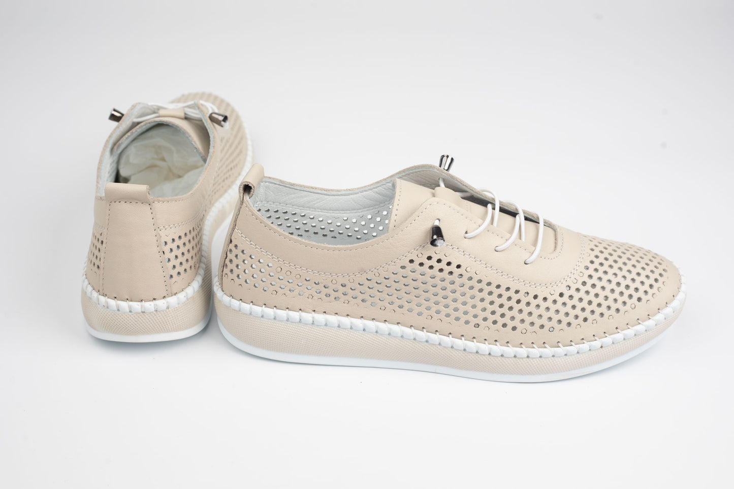 Pantofi damă piele naturală perforată Johan 7000 Bej