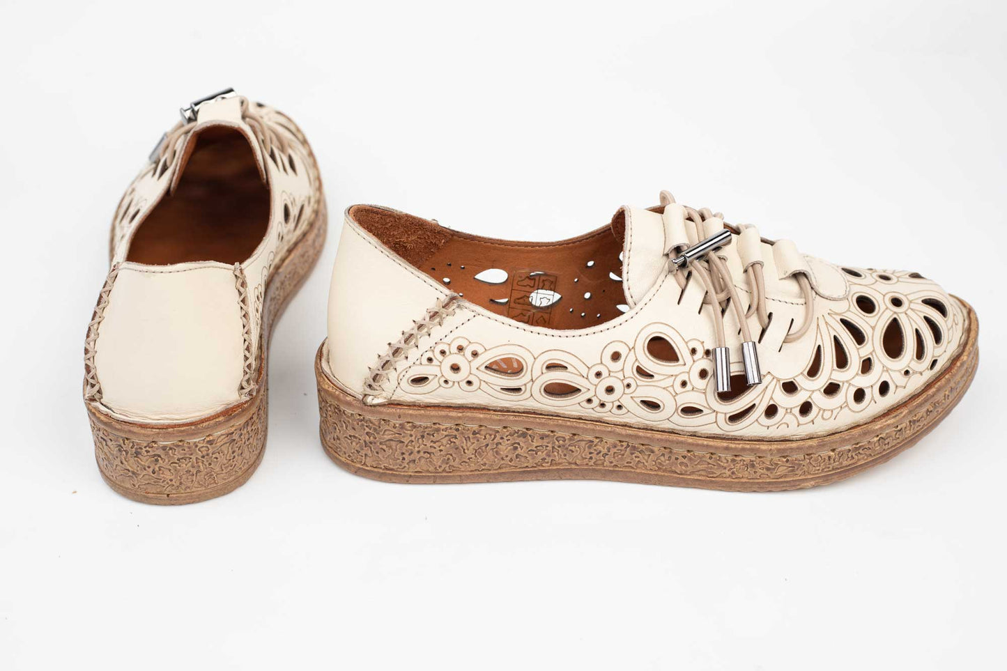 Perforated genuine leather shoes DOGATI 7154 Beige