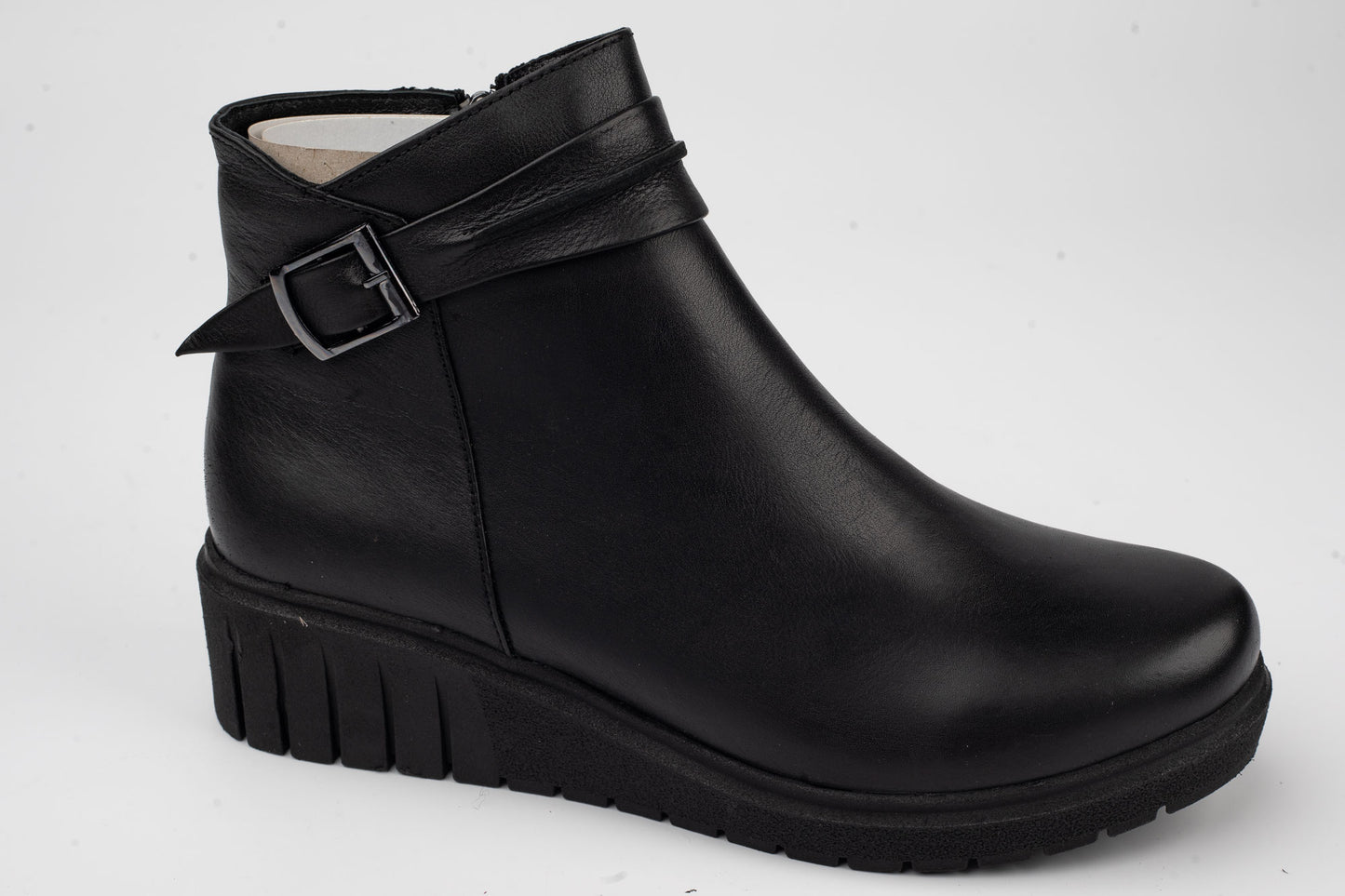 Women's boots made of genuine leather ANNA VIOTI 19016 N box