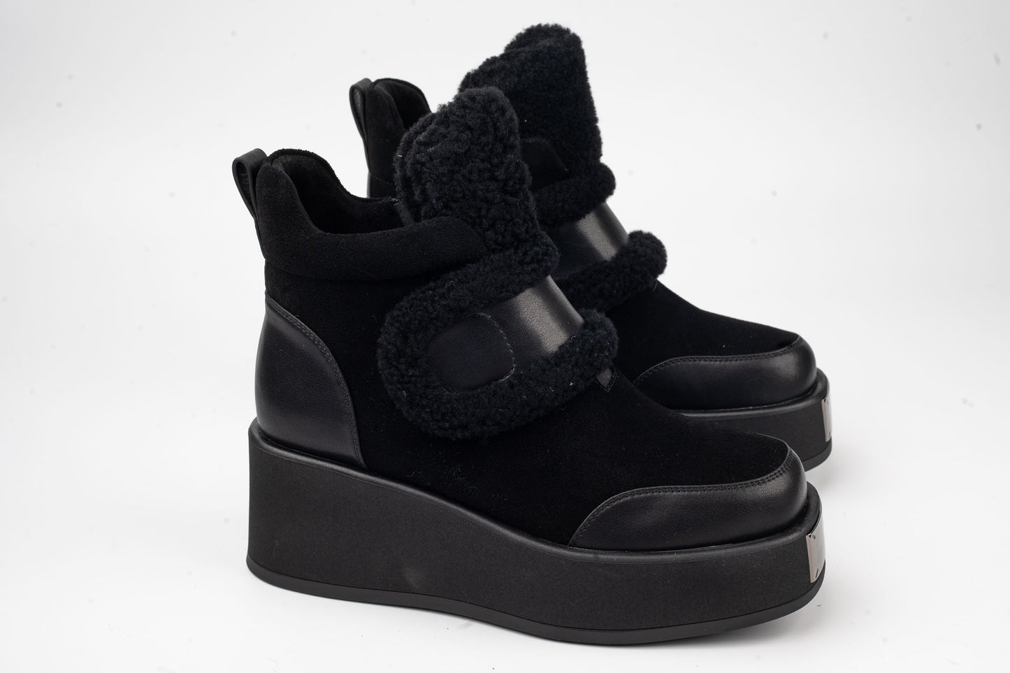 Women's boots made of genuine suede leather 355 N vel