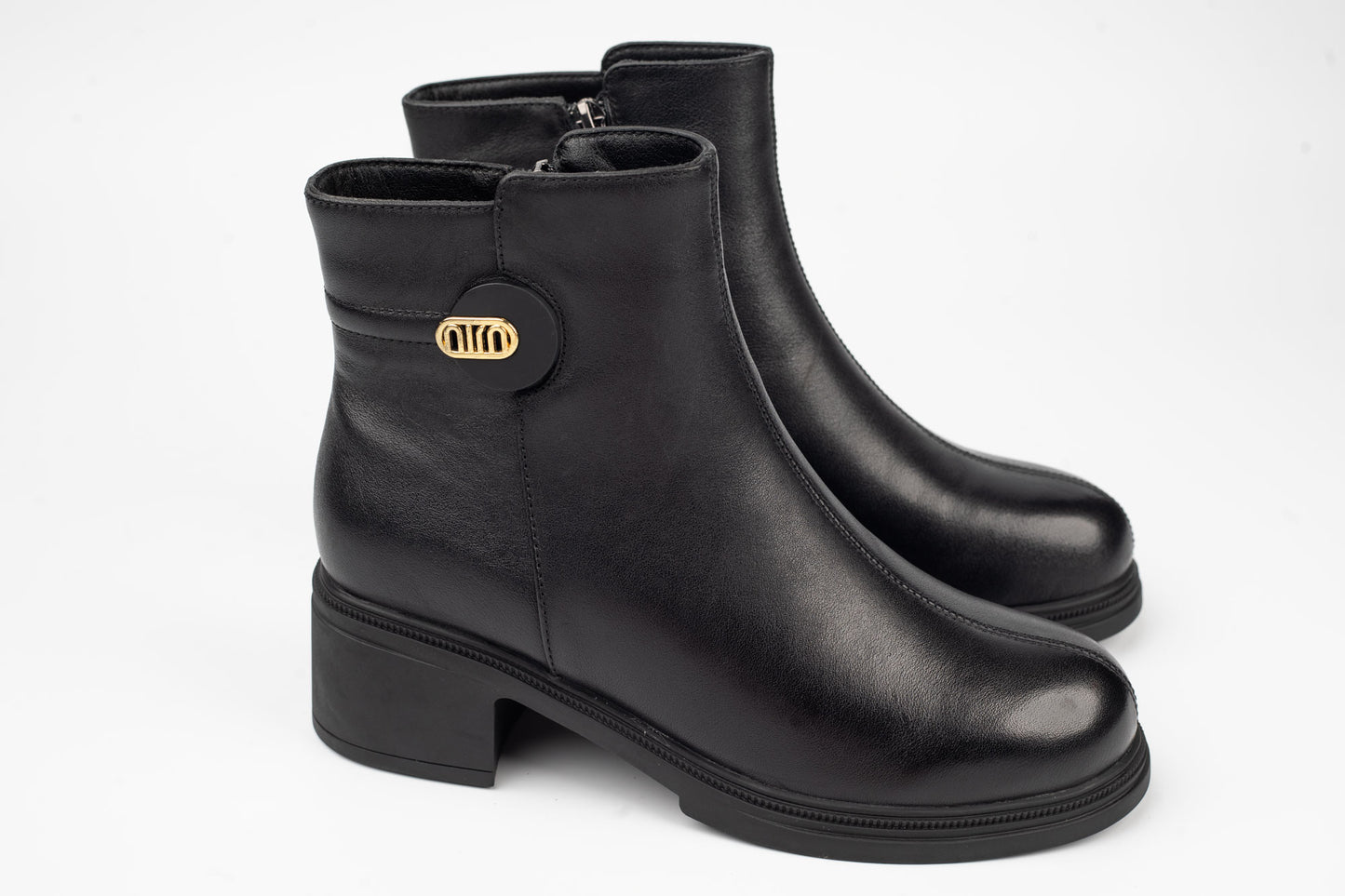 Women's genuine leather boots BETINA 3705 N box