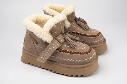 Women's boots made of genuine suede leather ANNA VIOTI 113-4 Grey vel