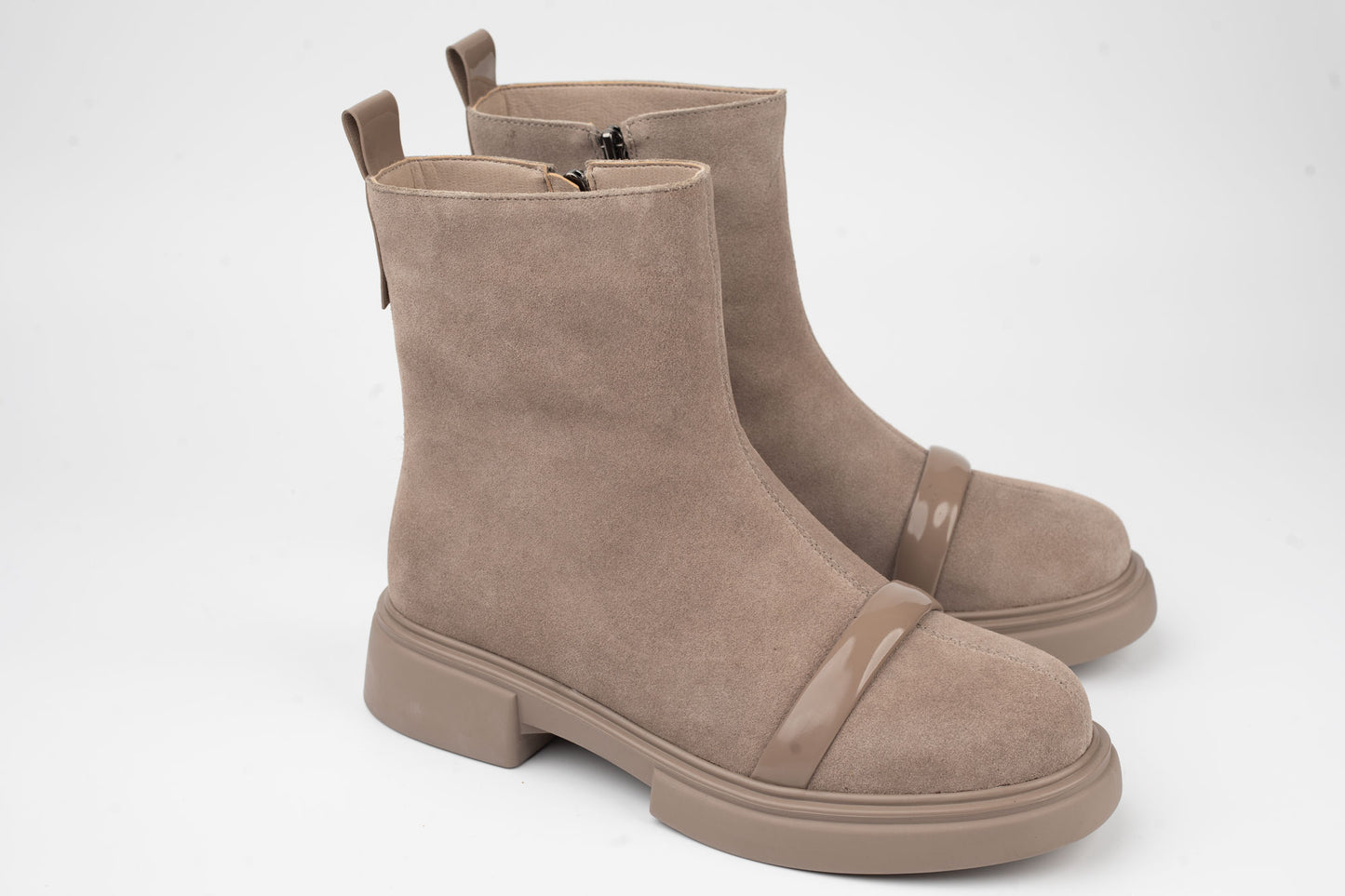 Women's boots made of genuine suede leather ANNA VIOTI 117 Taupe