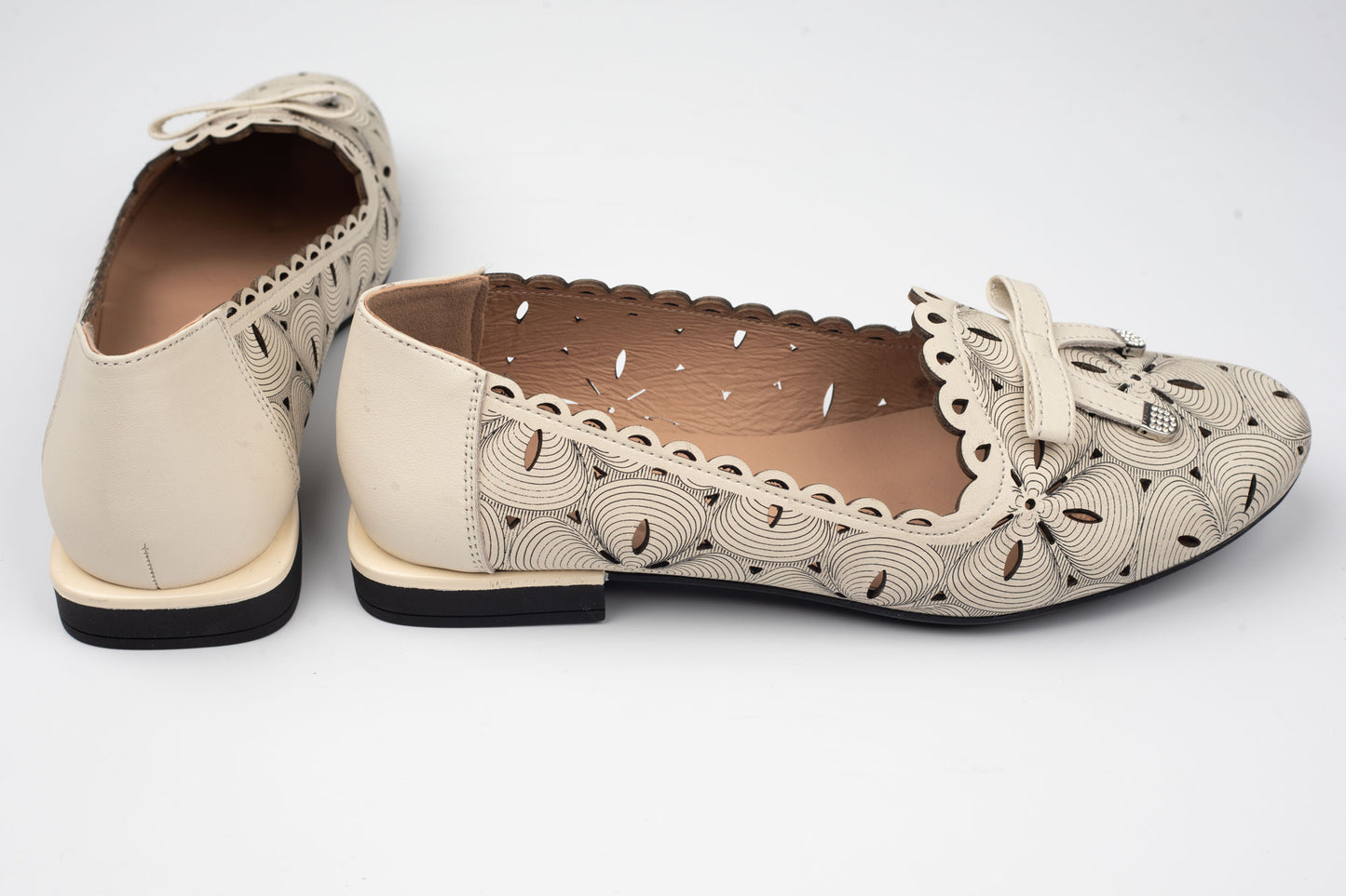 Pantofi damă piele naturală BETINA 3010 Bej (34-41)
