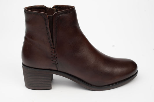 Women's genuine leather boots ANNA VIOTI 62233 Box brown