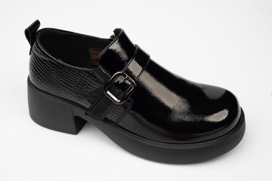 Women's shoes made of genuine leather BETINA 6310 N lacquer