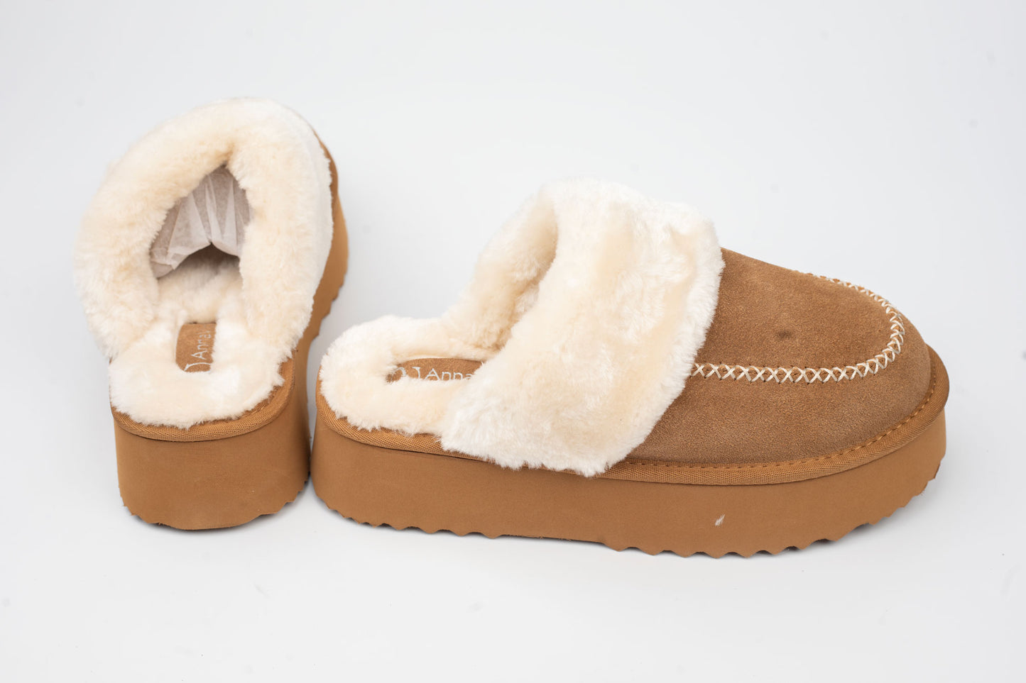 Women's clogs made of genuine suede leather ANNA VIOTI 113-1 Camel vel