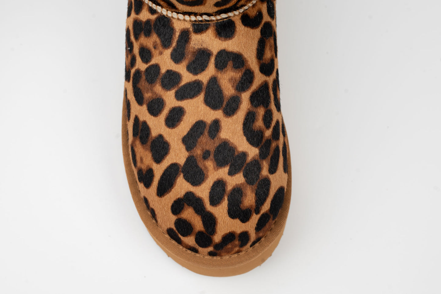 Women's boots made of genuine suede leather ANNA VIOTI 113 Mini Leopard vel