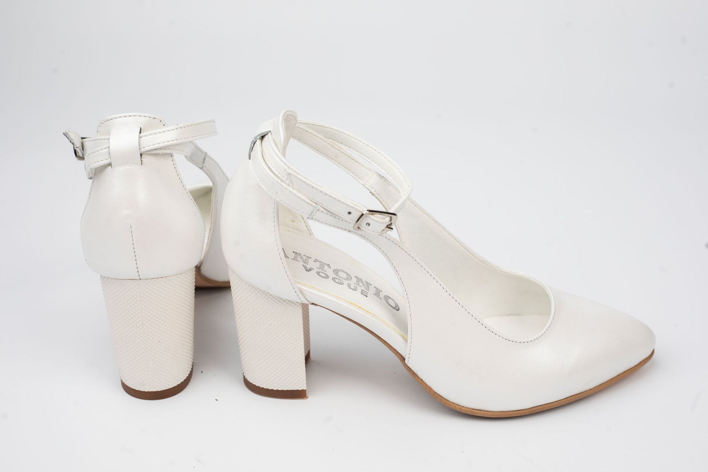 Women's cut-out shoes made of genuine leather ANTONIO 31216 White