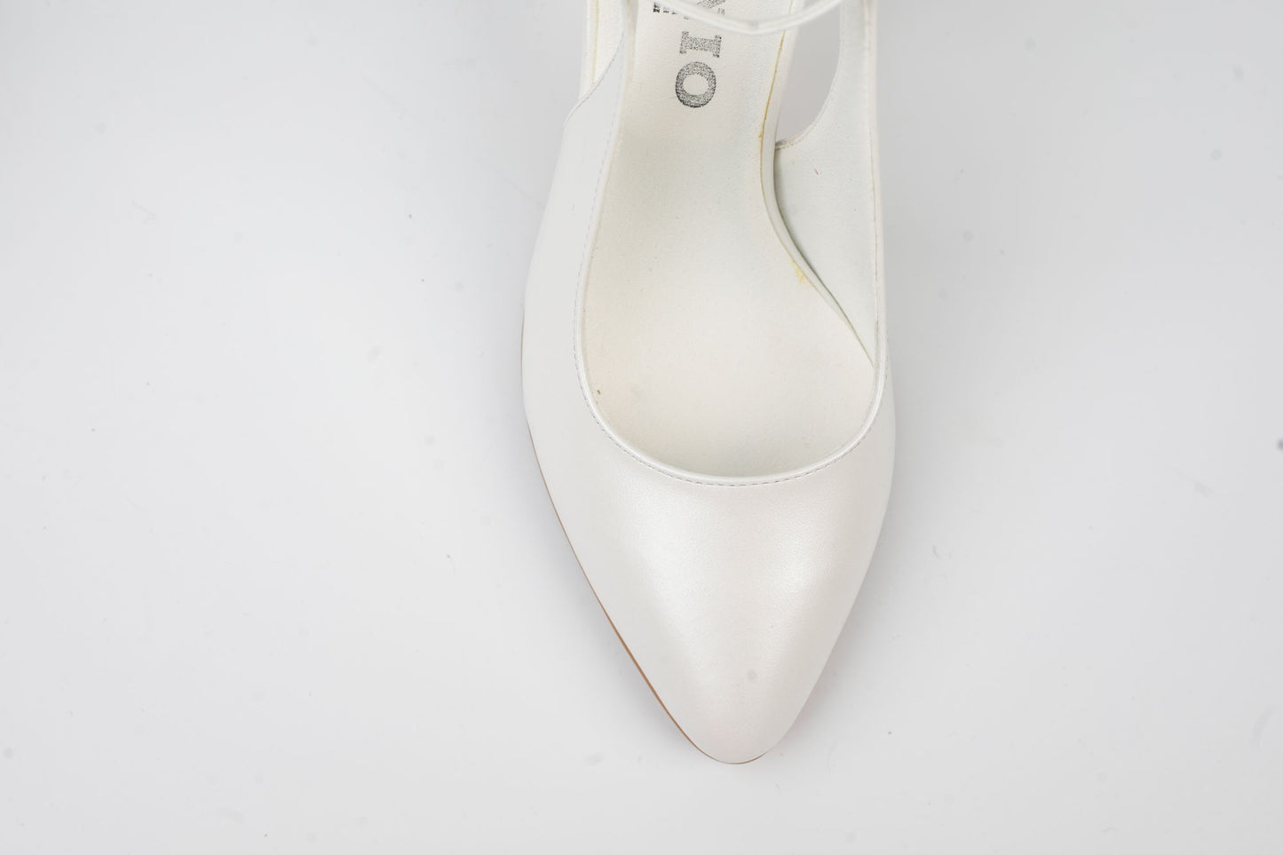 Women's cut-out shoes made of genuine leather ANTONIO 31216 White