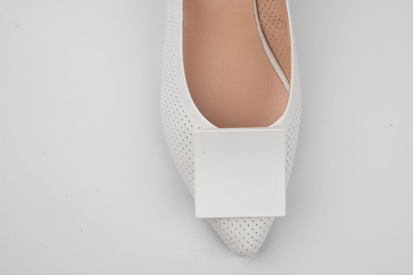 Pantofi din piele naturală DOGATI 1131 Alb