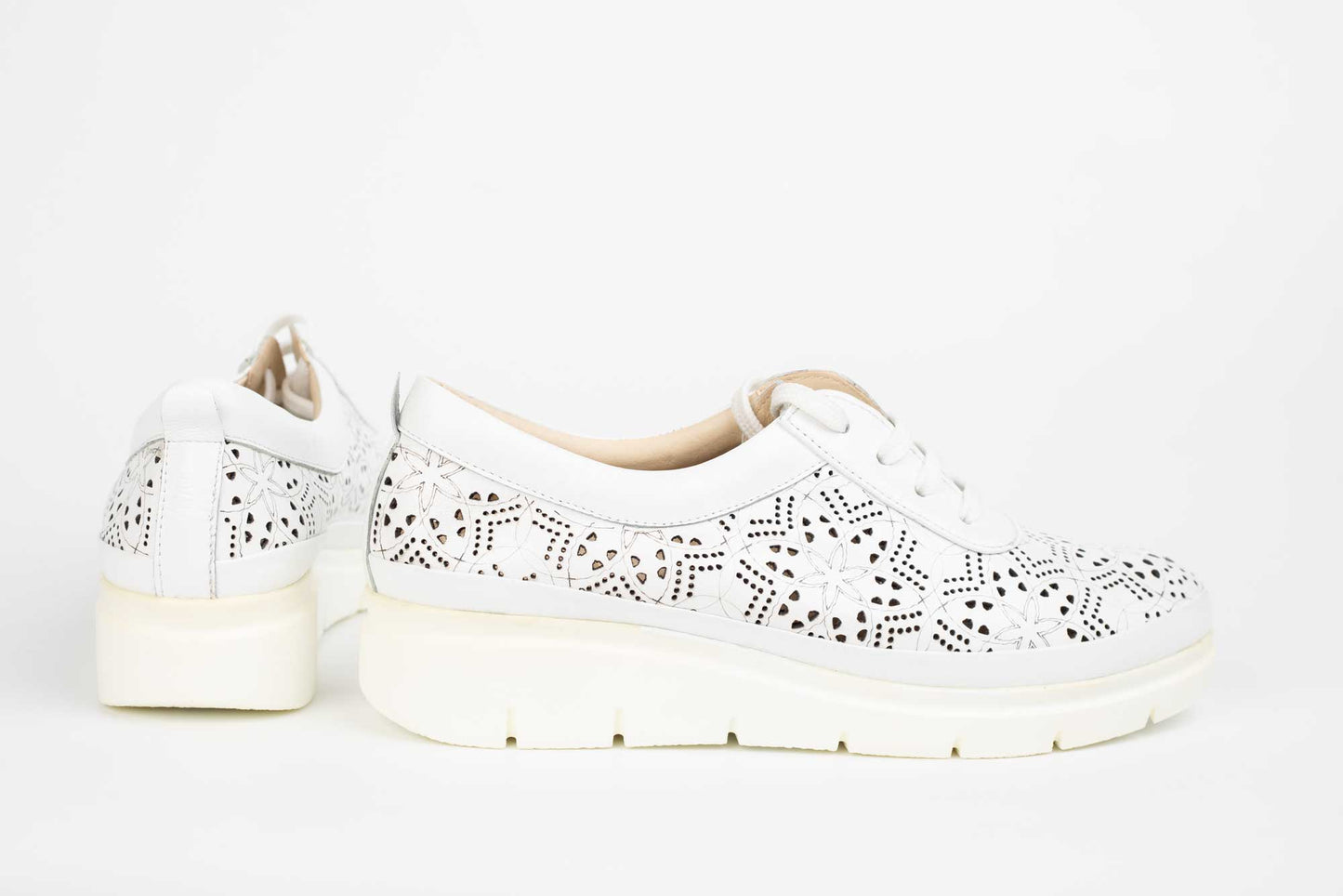 Pantofi dama piele naturala NIKE 921 alb