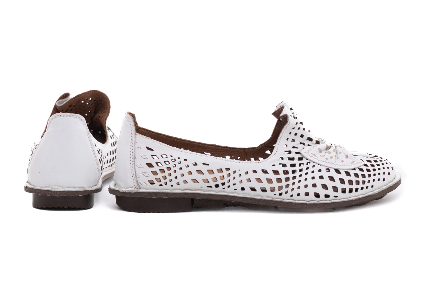 Women's casual shoes made of natural leather DOGATI 122-1 white