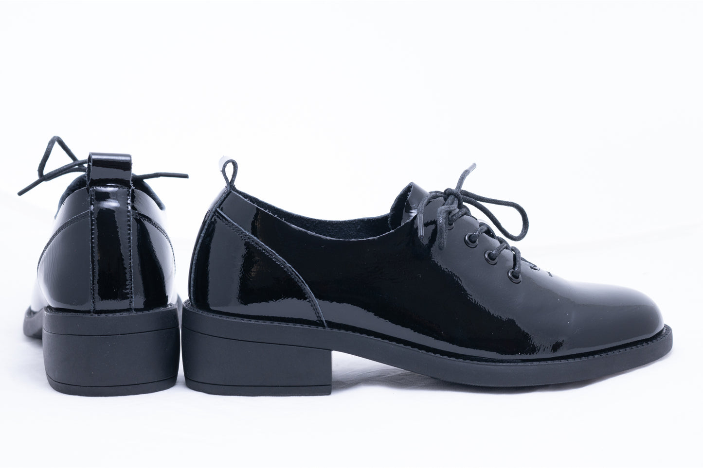 Women's casual shoes made of genuine leather FORMAZIONE 18-1 black