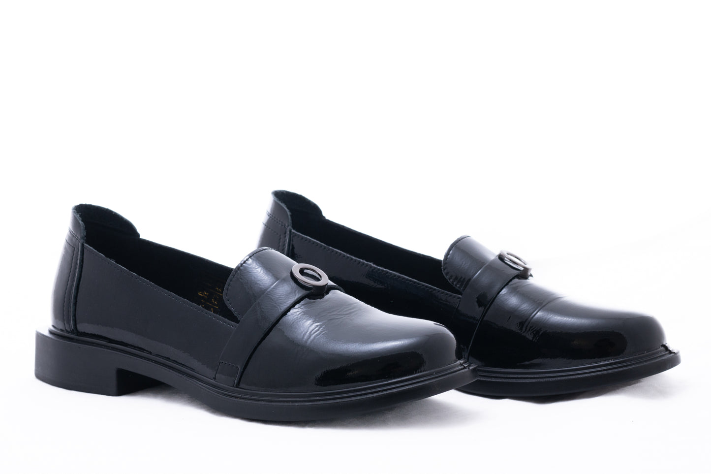 Women's casual shoes, natural leather Q 115, black patent leather