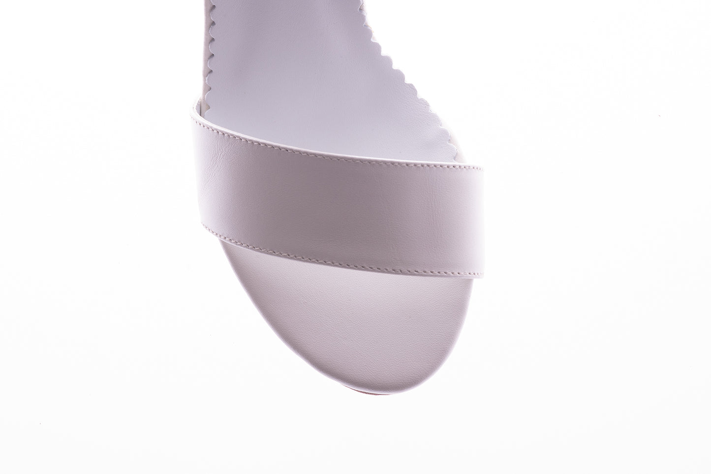 Elegant women's sandals made of natural leather LARISA A 44 ivory